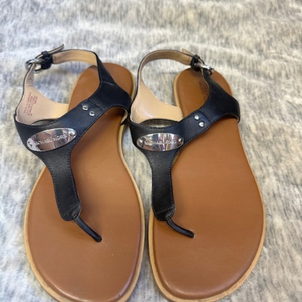 Women's Michael Kors Plate Flat Thong Sandals Size 7 (all three pairs)